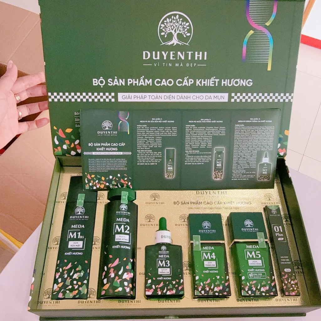 Bộ mụn cao cấp Duyên Thị Bách Y Sâm